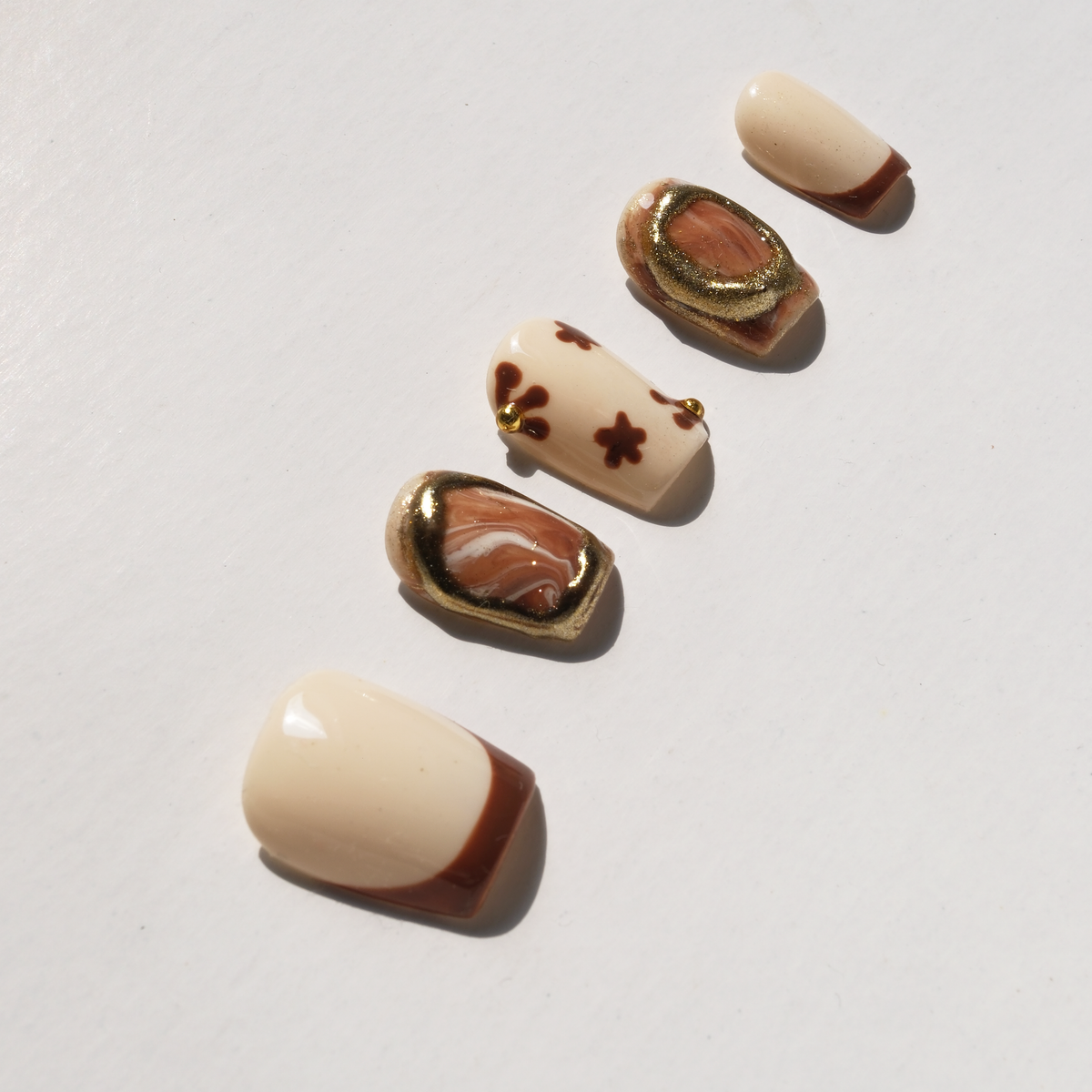 Brown Marble Accent French Nail Set