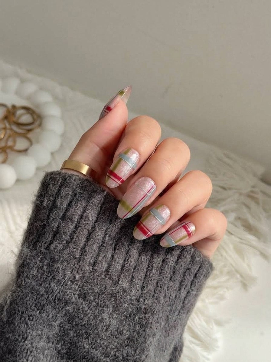 Heritage Plaid Press-On Nails